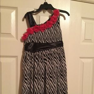 Modern size 6 formal dress girls